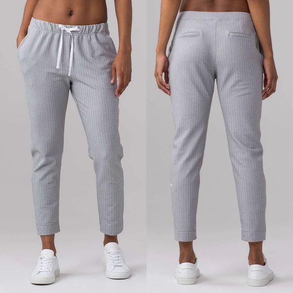 lululemon athletica Pants - Lululemon Jet Crop Slim Heathered Herringbone